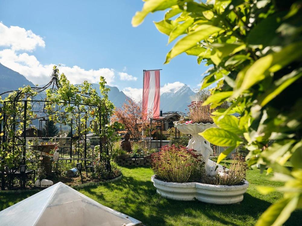 Hotel Garni Pinzgau, Fabian Huettl Neukirchen am Großvenediger Esterno foto