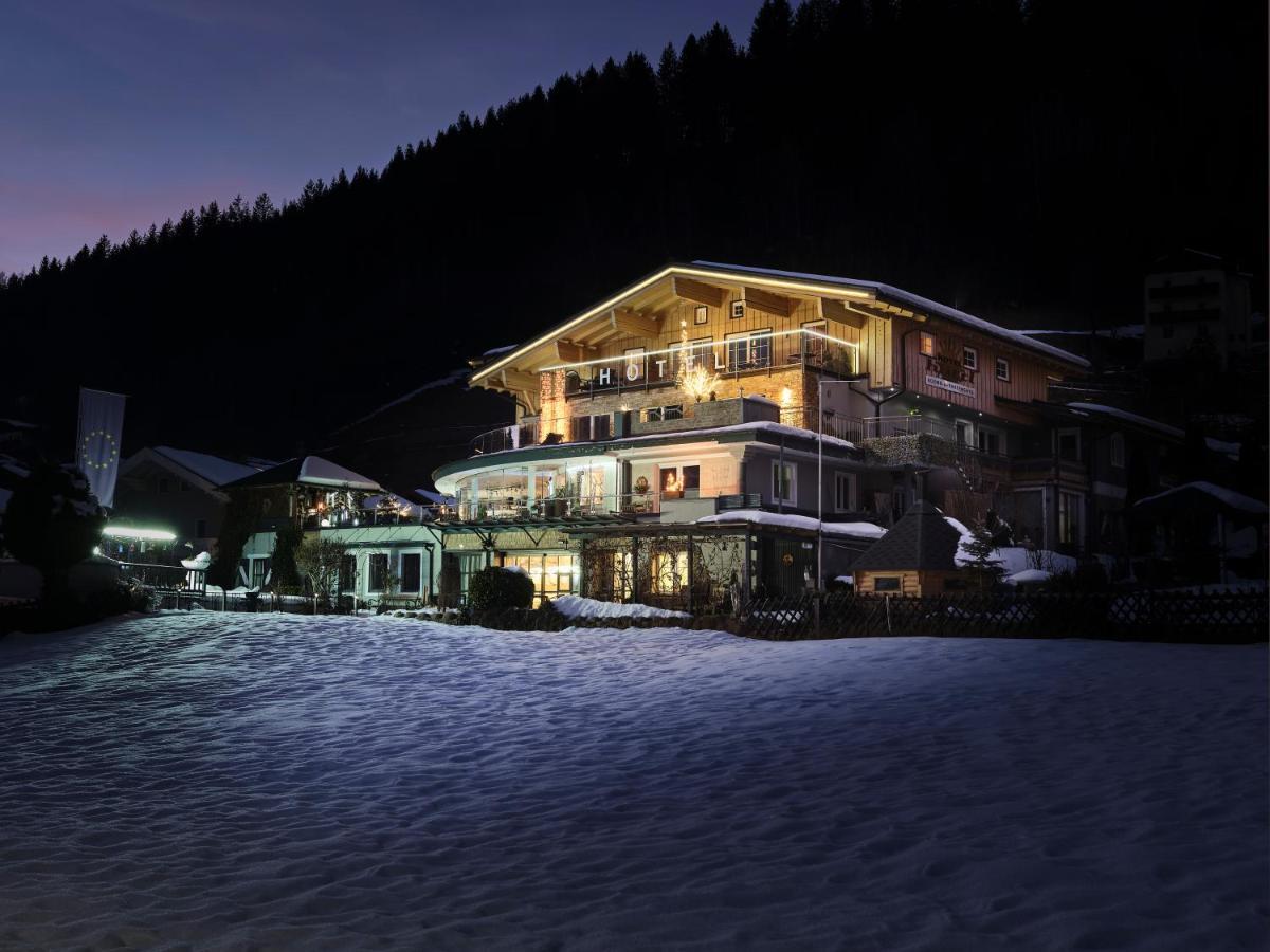 Hotel Garni Pinzgau, Bernd Huttl Neukirchen am Großvenediger Esterno foto